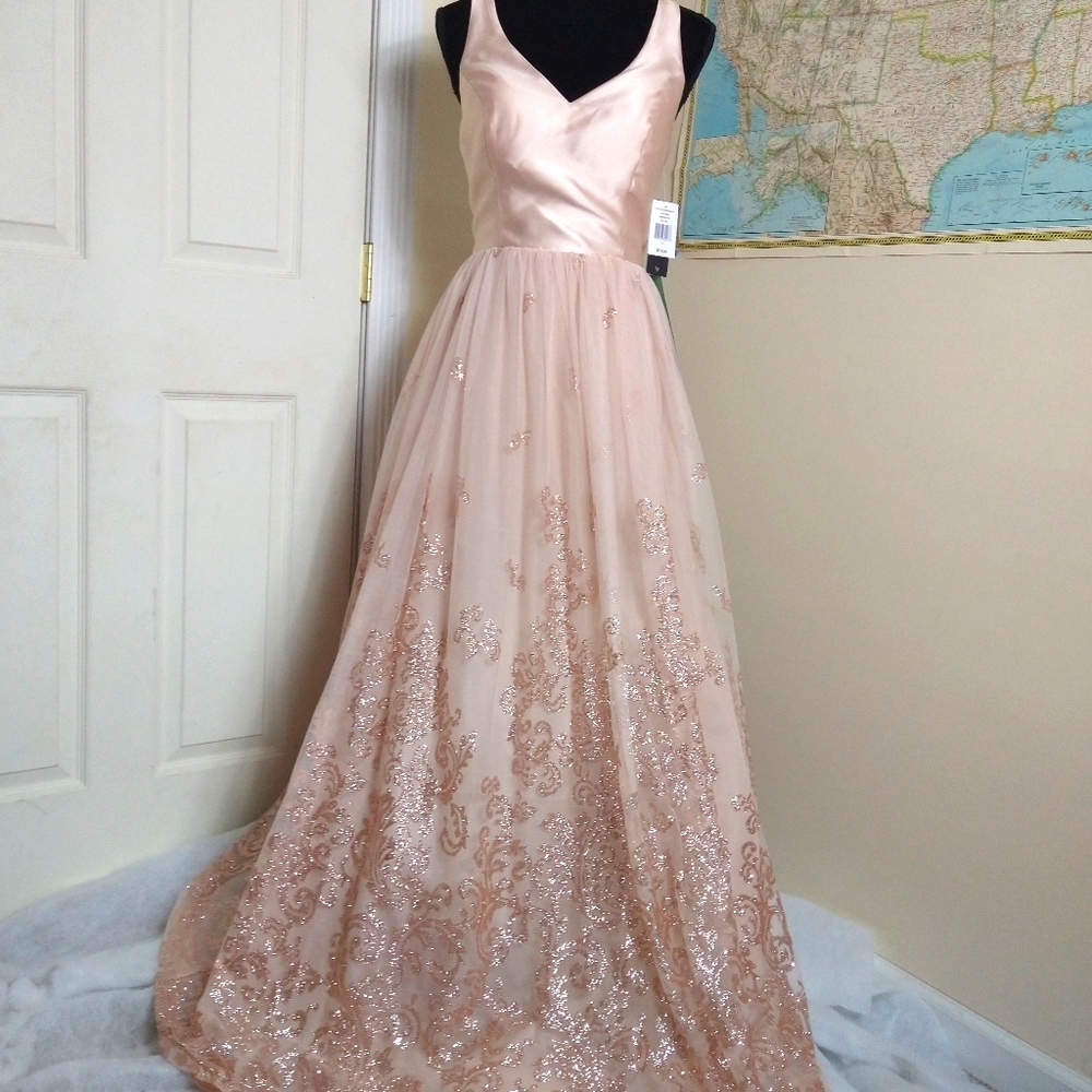 Gorgeous formal gown
